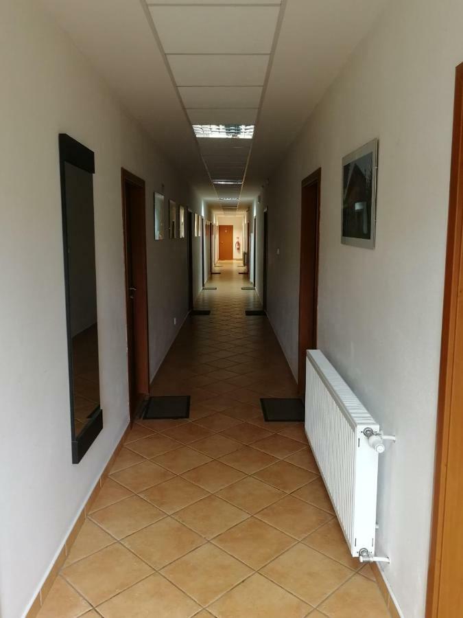 Penzion Zoo Pod Hresnou Kavecany Exterior foto